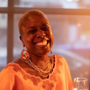 Meet your Posher, Paulette